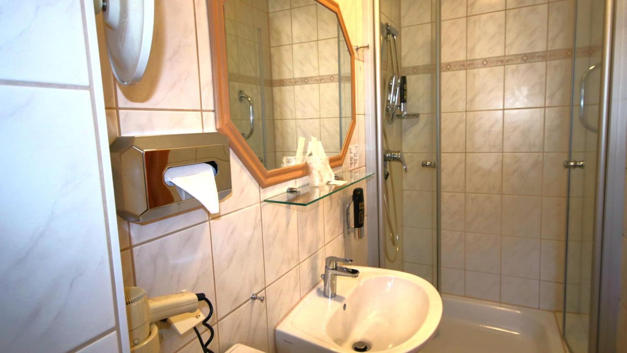 Komfort Hotel Am Kurpark Bad Homburg vor der Höhe Dış mekan fotoğraf