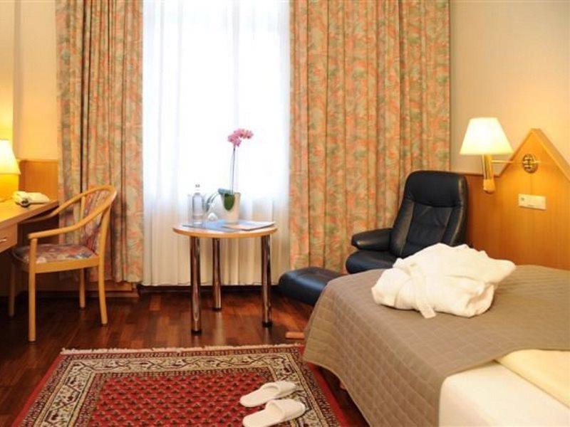 Komfort Hotel Am Kurpark Bad Homburg vor der Höhe Dış mekan fotoğraf
