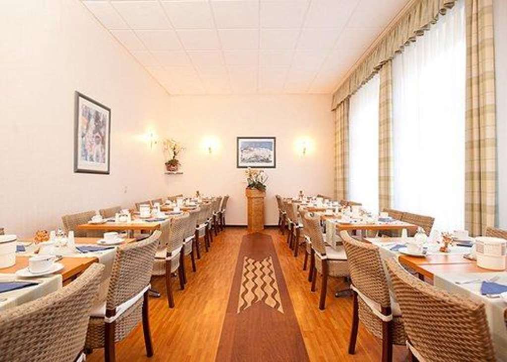 Komfort Hotel Am Kurpark Bad Homburg vor der Höhe Restoran fotoğraf
