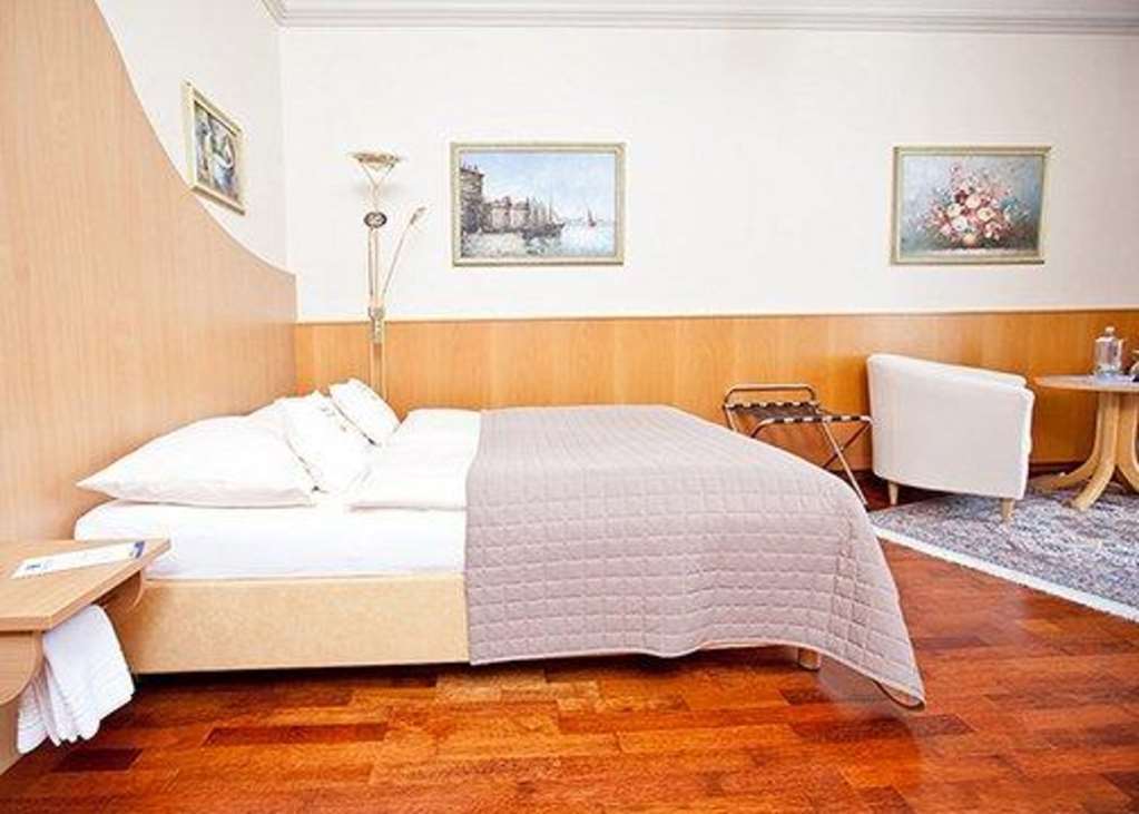 Komfort Hotel Am Kurpark Bad Homburg vor der Höhe Oda fotoğraf